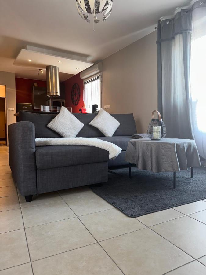 Apartment Superbe Equipe Avec Parking.