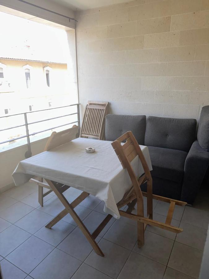 Apartment Superbe Equipe Avec Parking. Marseilles
